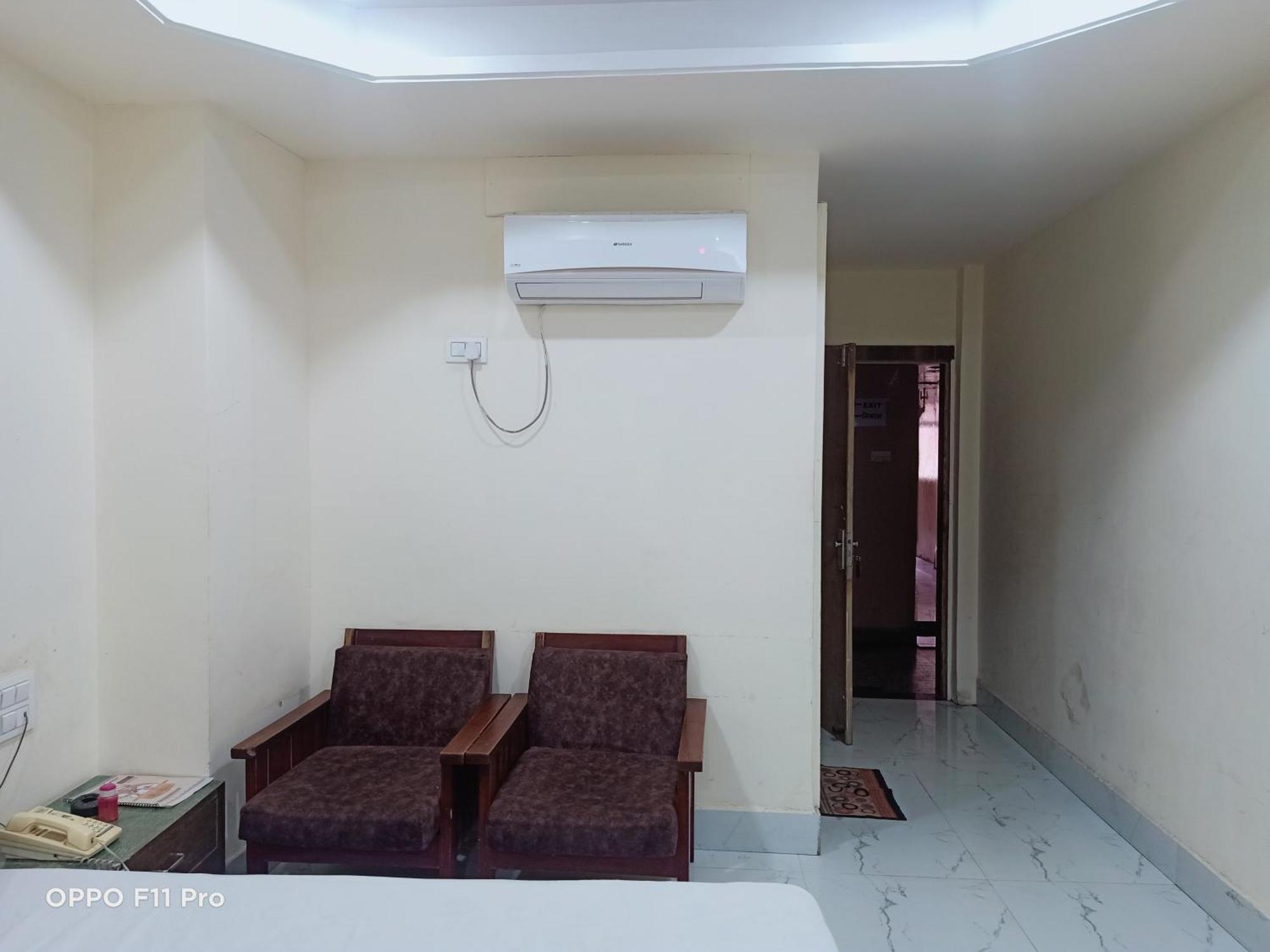Hotel Ambassador Inn Gwalior Exterior foto