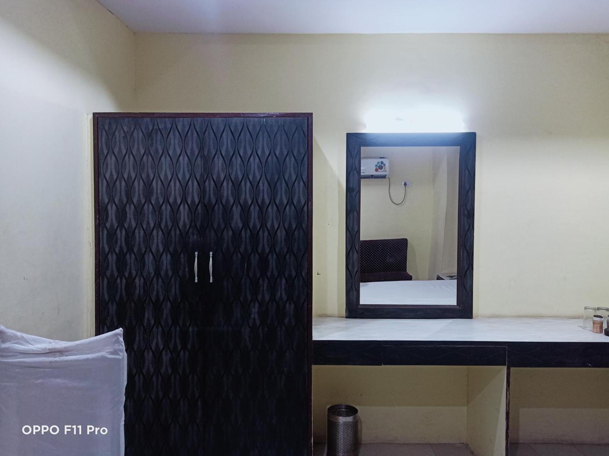 Hotel Ambassador Inn Gwalior Exterior foto