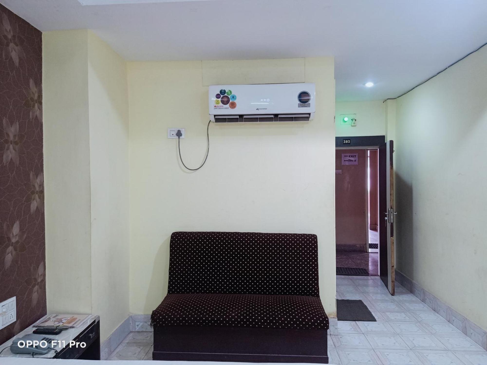 Hotel Ambassador Inn Gwalior Exterior foto
